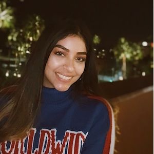 Meet your Posher, Nayeli